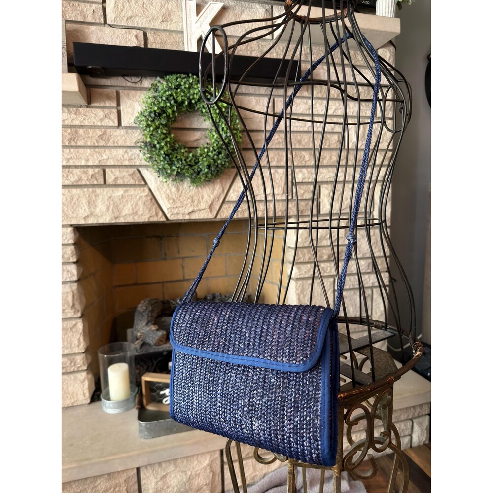Vintage 1970s/1980s Navy Blue Woven Straw Crossbody Bag